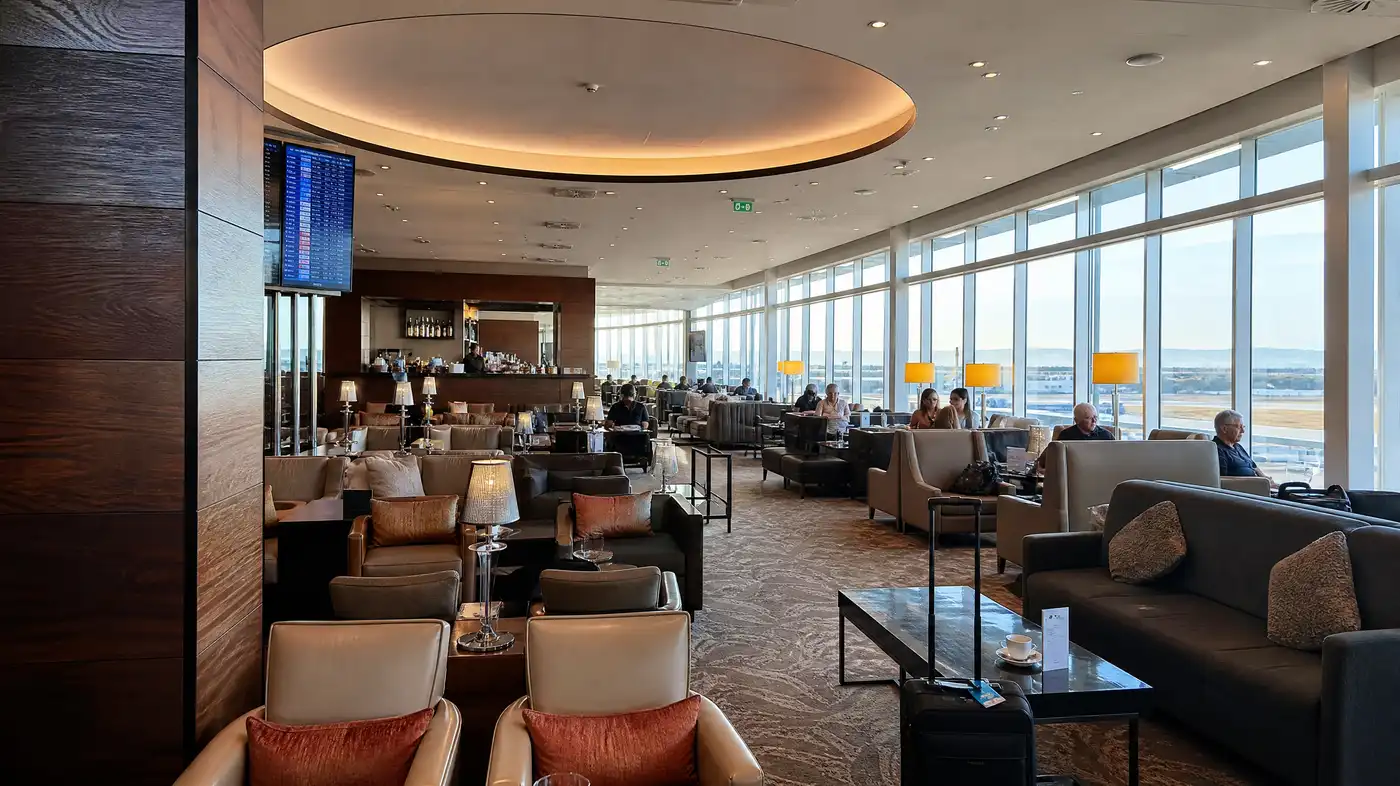 Luchtvaartmaatschappijlounges op Edinburgh Airport: Emirates, Turkish, Delta en meer