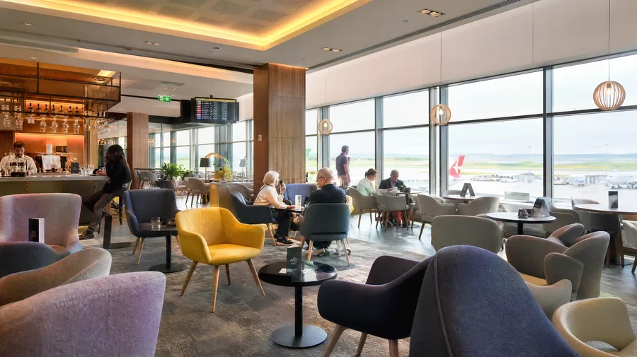 Edinburgh Lufthavns Terminalfaciliteter: Butikker, Spisesteder og Services